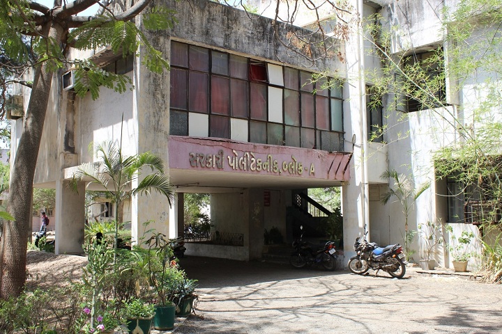 https://cache.careers360.mobi/media/colleges/social-media/media-gallery/11420/2019/3/16/Campus Building View of Government Polytechnic Porbandar_Campus-View.JPG